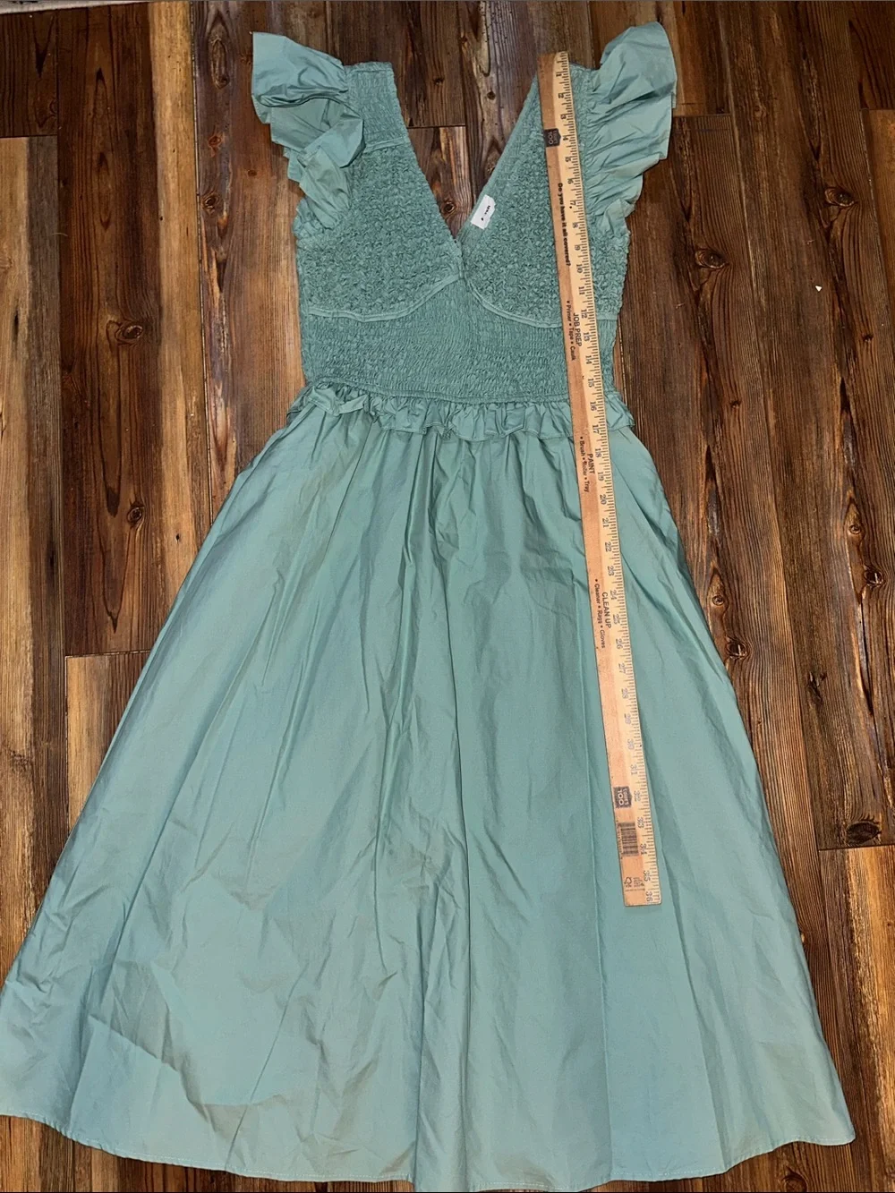 Aureum Robin Smocked Flutter Sleeve Midi Dress in Sage Small NWT - Picture 14 of 16